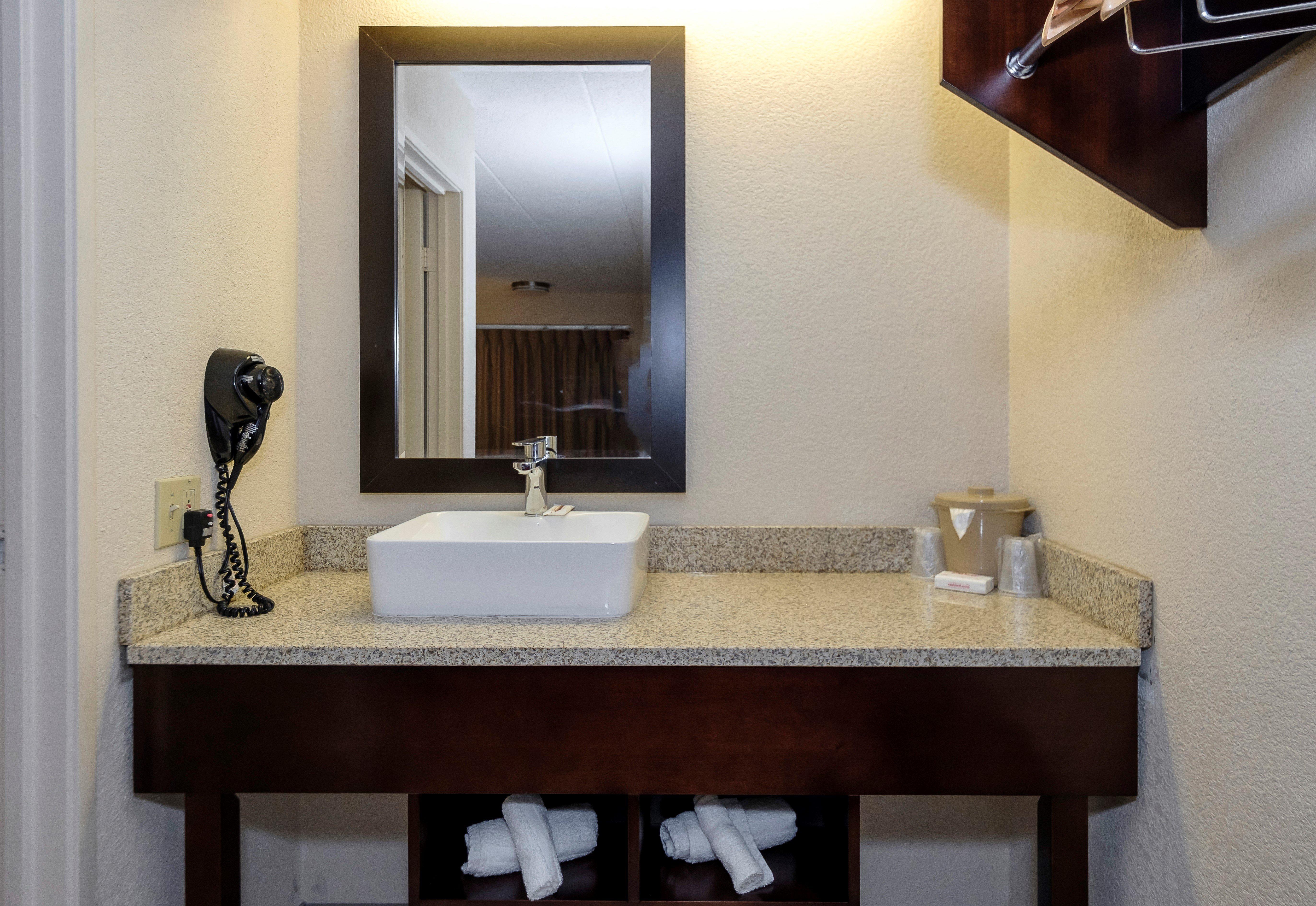 Red Roof Inn Lansing East - Msu Екстер'єр фото